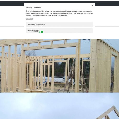 Elewacja starego domu kwadratowego